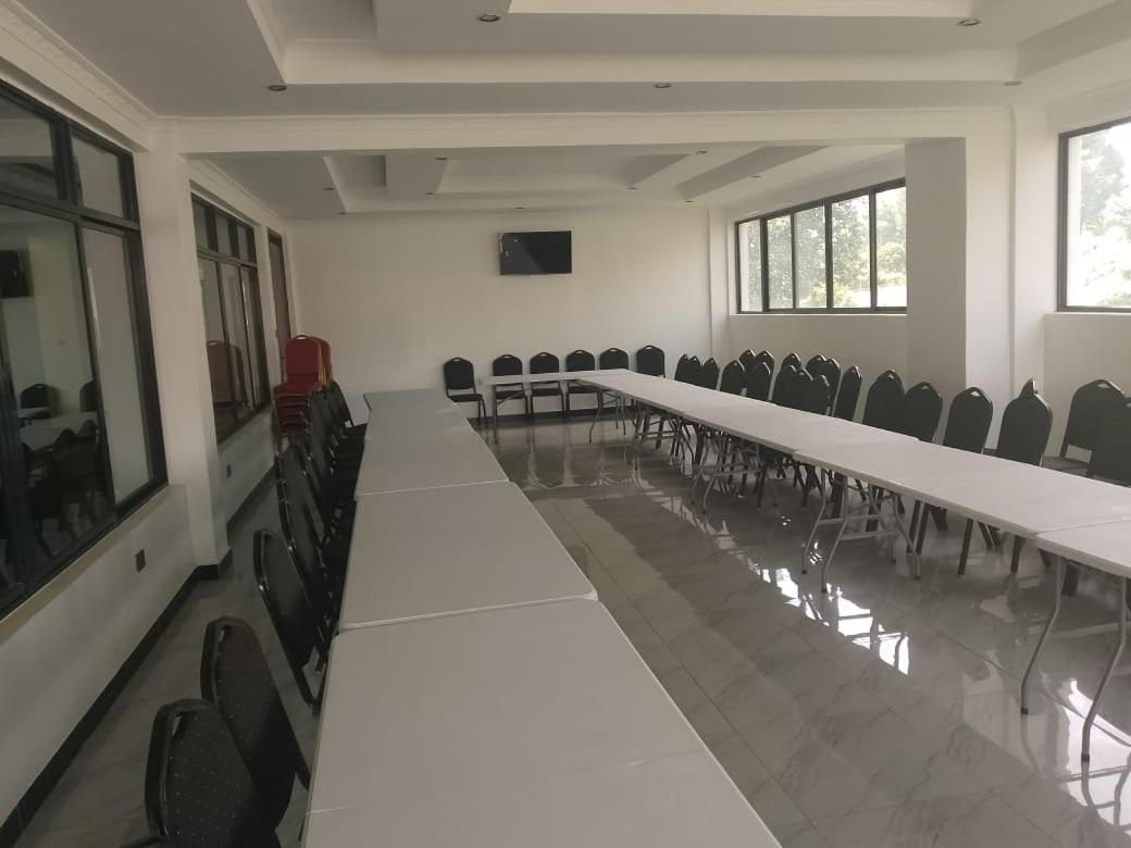 Water Pavilion Hotel Keroka المظهر الخارجي الصورة