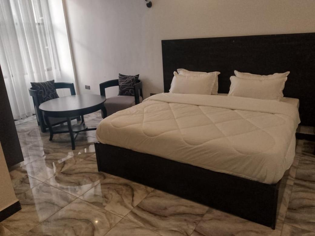 Water Pavilion Hotel Keroka المظهر الخارجي الصورة