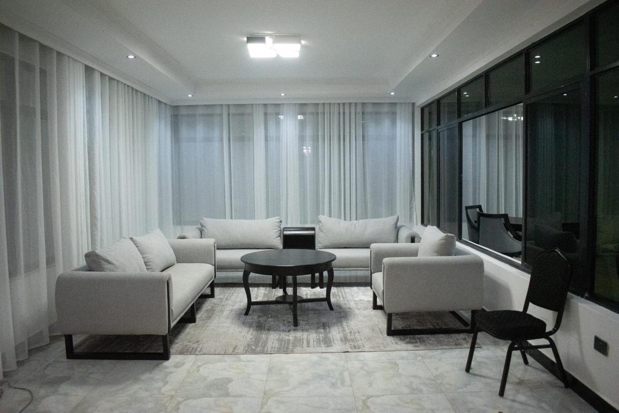Water Pavilion Hotel Keroka المظهر الخارجي الصورة