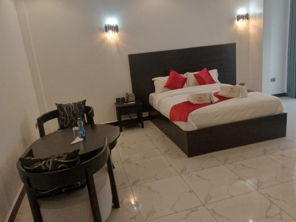 Water Pavilion Hotel Keroka المظهر الخارجي الصورة
